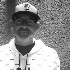 Chris Kiser's Instagram, Twitter & Facebook