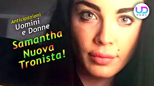 Samantha, oggi, è una ragazza bellissima, sicura di sè e orgogliosa della propria persona, ma in passato ha avuto problemi di peso. Uomini E Donne Samantha E La Nuova Tronista Ud News