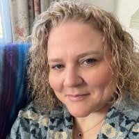 Lisa Petch's Instagram, Twitter & Facebook