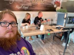 Restaurant owner or foodie with a story to tell?