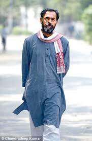 Naib subedar yogendra singh yadav pvc is a soldier in the indian army. Yogendra Yadav Promises To Clean Up India S Capital Daily Mail Online