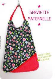 En roulant une serviette de table, elle réalise la plus adorable des décorations de table! Serviette Speciale Maternelle Bavoir De Grands Ecole Et Loisirs Par Feepoulette Bavoirs Coudre Pour Bebe Tuto Bavoir