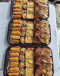 Warungkue Di Instagram Premium Snack Mika Pagi Ini Dari Warungkue Snackmika Kuetampah Jajanpasar Kuet Resep Masakan Penyajian Makanan Ide Makanan