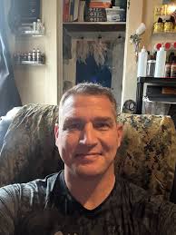 When are everyone available for glass engraving lessons?