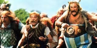 Кристиан клавье, жерар депардье, роберто бениньи и др. Asterix Et Obelix Contre Cesar L Accident De Gerard Depardieu Qui A Failli Ruiner Le Tournage Femme Actuelle Le Mag