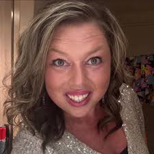 Just a little note about tonight's sale: We will be going live from Sarah  Edens Murray's page as normal due to some difficulties through the page!  Feel free to friend request her