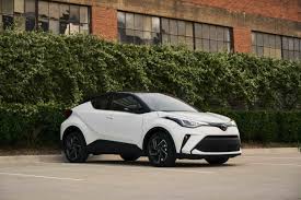 2020 toyota c hr prices reviews and pictures edmunds. 2021 Honda Hr V Vs 2021 Toyota C Hr The Car Connection