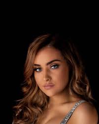 Miss SCOTLAND 2021 is Claudia Todd