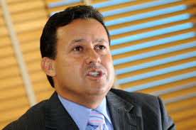 Vila Velha: Rodney e Neucimar decidirão no 2º turno