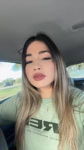 Jessica Elizalde's Instagram, Twitter & Facebook