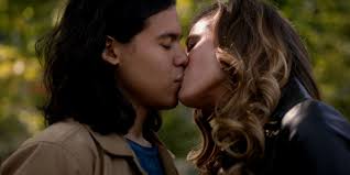 The Flash: 10 Best Couples That Don't Include Barry Allen