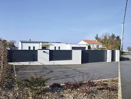 Cloture Alu Gamme Contemporaine Design Modele Aesina Cloture Maison Amenagement Jardin Devant Maison Decoration Mur Exterieur