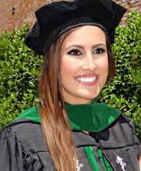 Loretta Gilmore's Instagram, Twitter & Facebook