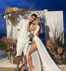 Check spelling or type a new query. Mc Kevin Se Casou Ha 1 Mes E Estava Com Esposa Em Hotel Antes De Morrer