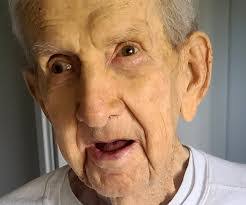 Lori Dykstra's Instagram, Twitter & Facebook