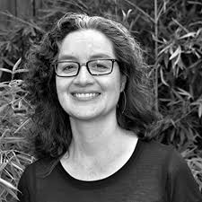 Hablemos Escritoras · Perfil de Escritora: Priscilla Solis Ybarra