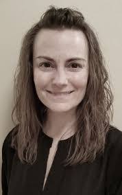 Lynnette Becker's Instagram, Twitter & Facebook