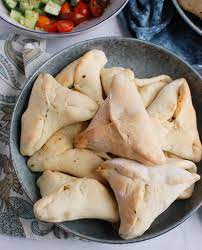 Spinach Fatayer Recipe Recipe In 2021 Lebanese Recipes Spinach Pie Recipes