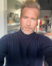 Daniel Thiel Wiesbaden added a...