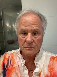 Ellen Glovsky (@ellenglovsky)