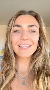 Amy Schultz's Instagram, Twitter & Facebook