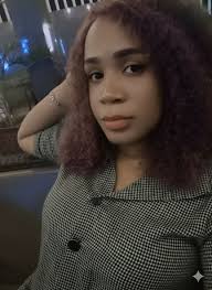 What can a woman offer to keep a man?