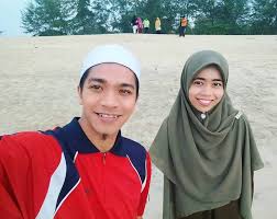 Namun, fatin menerusi kiriman terbaharu yang dimuat naik di instagram, ada berkongsi petikan daripada perawi hadis rasulullah s.a.w serta doa untuk memaafkan. Selepas Da I Farhan Dan Dr Erin Bercerai Ini Pula Respon Bekas Isteri Fatin Nurul Ain Iluminasi