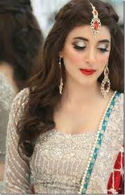 101 Indian Wedding Hairstyles For The Contemporary Bride How To Choose The Perfect Wedding Hairstyle Indian Wedding Hairstyles Hair Styles Pakistani Bridal Makeup