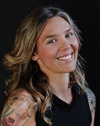 Jacqueline Lounsbury's Instagram, Twitter & Facebook