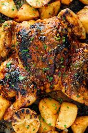 This peri peri chicken recipe smothers chicken in a homemade peri peri sauce then bakes or grills them and serves them with extra sauce. Baked Peri Peri Chicken Simply Delicious