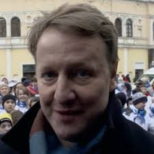 Jon Simons (@js_simons)