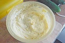 weisse schokolade buttercreme von ml1979 chefkoch rezept schokoladen buttercreme buttercreme buttercreme rezept