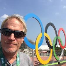 Desai Drummond throws 34yd TD pass to Devon Flowers 1:07 left 2Q as  @AppoFootball trails @MiddletownFB 14-13 #delhs