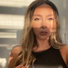 Yareli Perez's Instagram, Twitter & Facebook