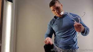 Exbitionist: big french bodybuilder cum in… ThisVid.com HD phone wallpaper