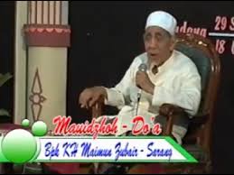 Kh Maimun Zubair Di Pp Mansyaul Huda Sendang Senori Tuban Tahun 2009 Youtube