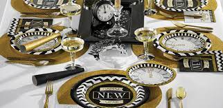 deco de table nouvel an happy new year noir et dore pas cher vegaooparty decoration du nouvel an idee deco table decoration nouvel an