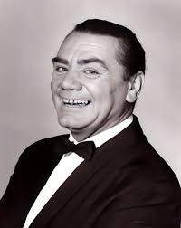 I hated Ernest Borgnine in Willard,but I absolutely love him..Are there any  actors,that you love,but hated in a movie..?