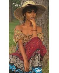 They wear loose, colorful clothing and has been known as boho chic and hippie style. 2022 Guide 10 Black Girl Aesthetics Outfits 28 Looks Lady Refines