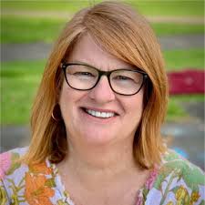 I've been getting around a bit lately! Two weeks ago, I flew to Geelong for  a panel to talk about my Archibald Prize finalist portrait, “Blood, Sweat  and Tears”, along with artists