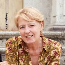 Un ģrand merci à Ingrid pour son accueil chaleureux au centre culturel  E.LECLERC de Checy (45)