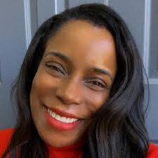 Eva Shea's Instagram, Twitter & Facebook