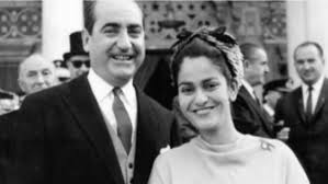 Είναι η απάντηση στη συγκυρία την οποία καλούμαστε να αντιμετωπίσουμε, διευκρίνισε. Kwnstantinos Mhtsotakhs Me Ta Dika Toy Logia Home Facebook