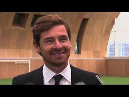 Sunt mândru că o voi antrena pe tottenham. Andre Villas Boas First Interview As Tottenham Manager Youtube