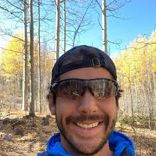 What are the strengths and challenges of the local music scene in SLV?