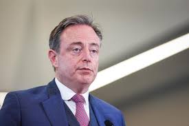 Seppe Baetens sluit aan bij Lindemans Aalst: “Ik wil nog altijd meedoen  voor de prijzen” (Aalst)