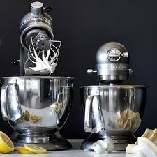 Kitchenaid brand mixers are often chosen by home and professional bakers. Kitchenaid Artisan Mini Stand Mixer With Flex Edge Beater 3 Qt Williams Sonoma