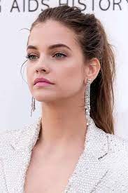 Barbara palvin had been discovered on the streets of budapest when she was 13 years old. Barbara Palvin S Hairstyles Hair Colors Steal Her Style