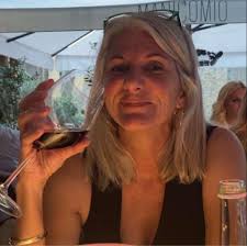 Would people be interested in incorporating an exercise element into our  group? So maybe some of us could set a weekly goal and report how we doing.  I'd like to shake my