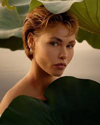 Unreal Situation Unreal Situation captures the enchantment of an outdoor  photoshoot set